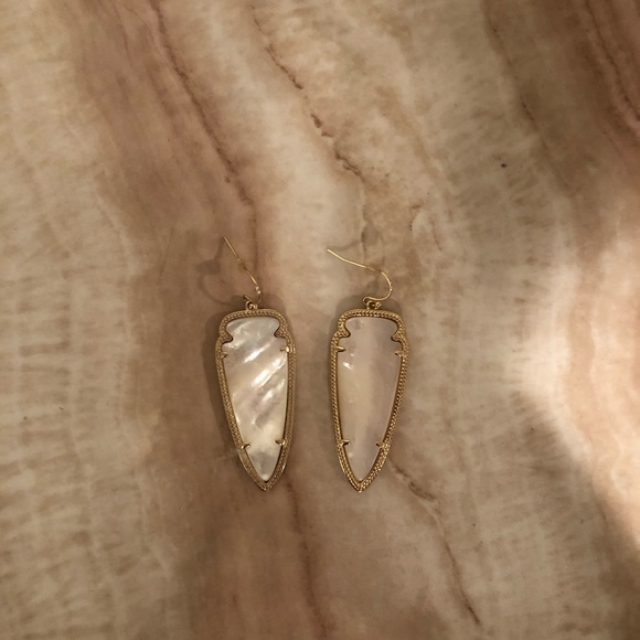 5 Pairs of Kendra Scott Earrings - Great Condition - Picture 2 of 6